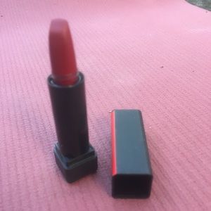 Shiseido Modern Matte Lipstick in Exotic Red